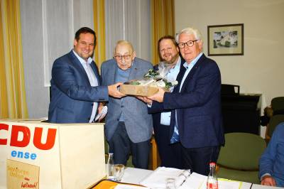 V.l.: Thorsten Schick, Rolf-Dieter Golücke, Heinrich Frieling, Hans-Josef Langesberg