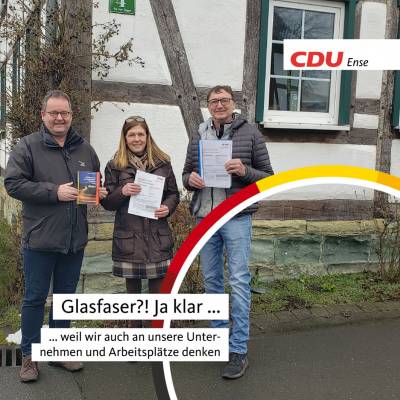 Mitte: Luzia Fleißig