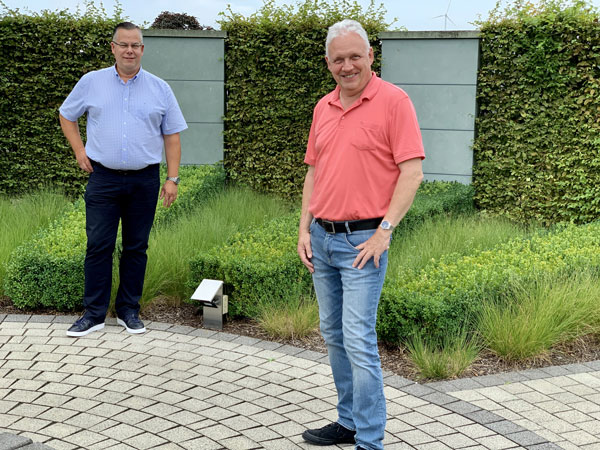 Unser Bild zeigt den Geschftsfhrer des Lrmecke Wasserwerks, Holger Hellemeier und Ulrich Hken, der auch Mitglied des Aufsichtsrates ist