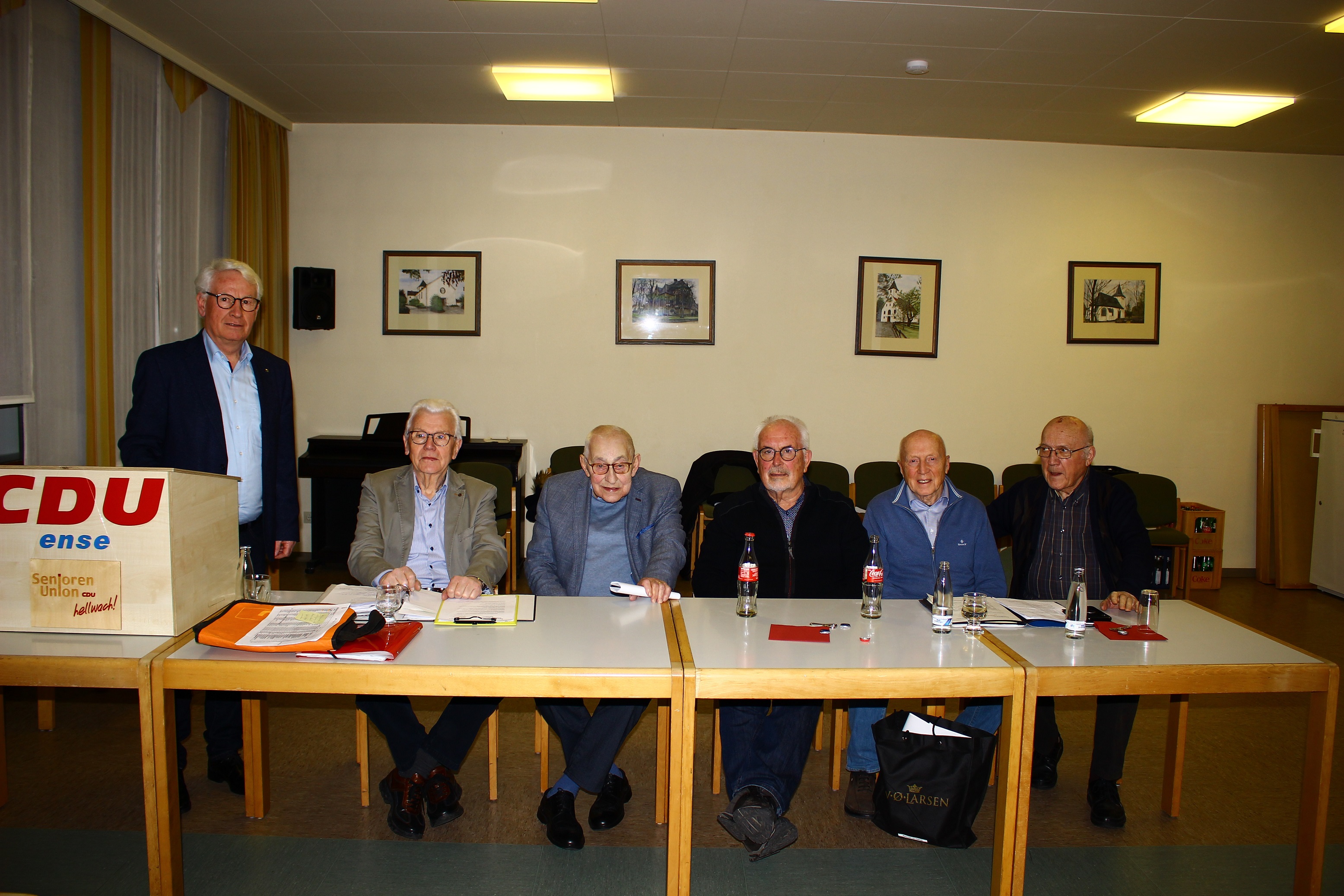Foto v.l.n.r.: Hans-Josef Langesberg, Friedhelm Wüllner, Rolf-Dieter Golücke, Theo Kies, Jürgen Post, Dieter Kieseheuer