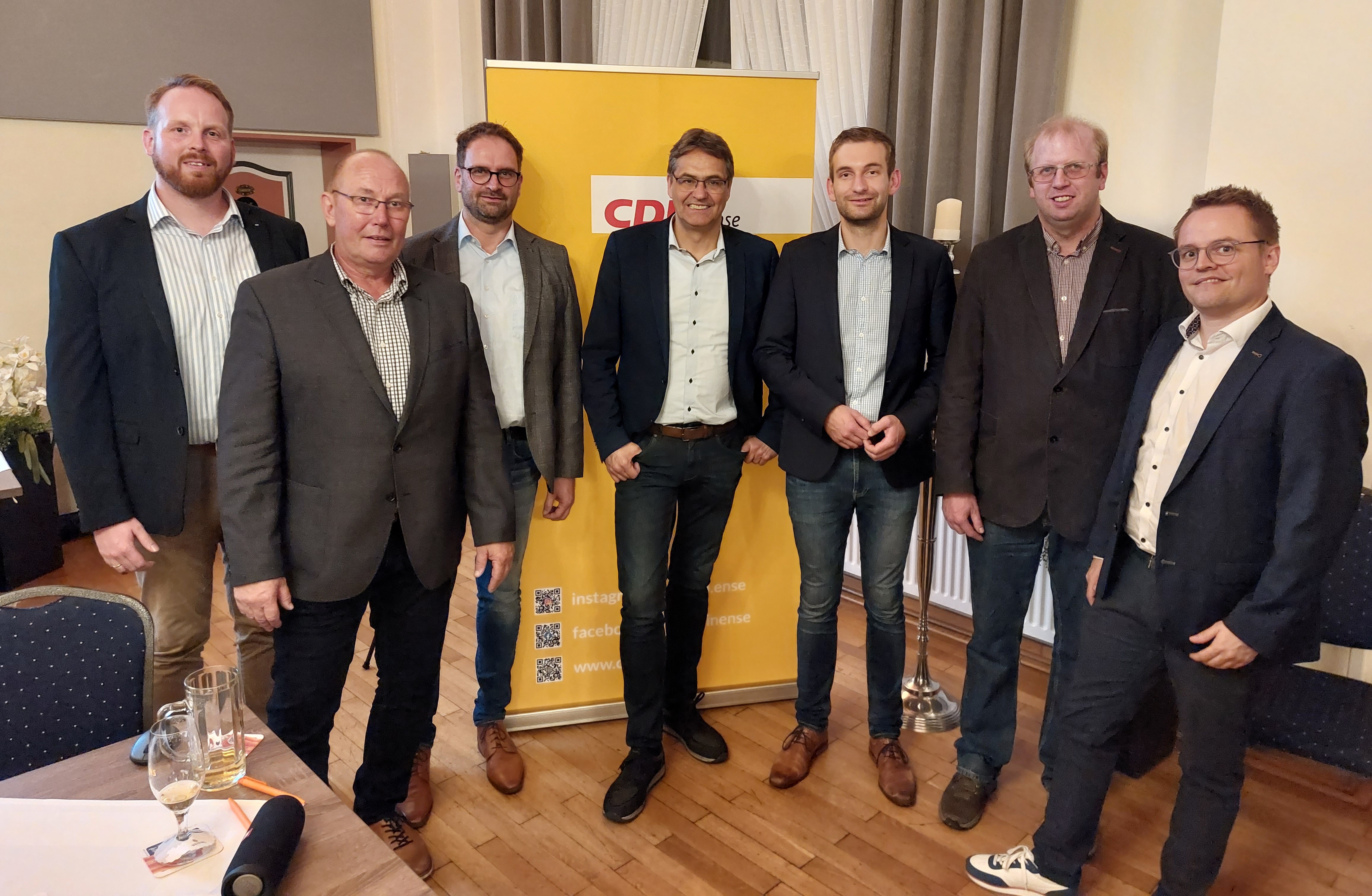 Foto v.l.n.r.: Tobias Frings, Armin Mller, Ralf Schmcker, Dr. Peter Liese, Simon Hennecke, Andreas Vonnahme, Thomas Dombrowsky