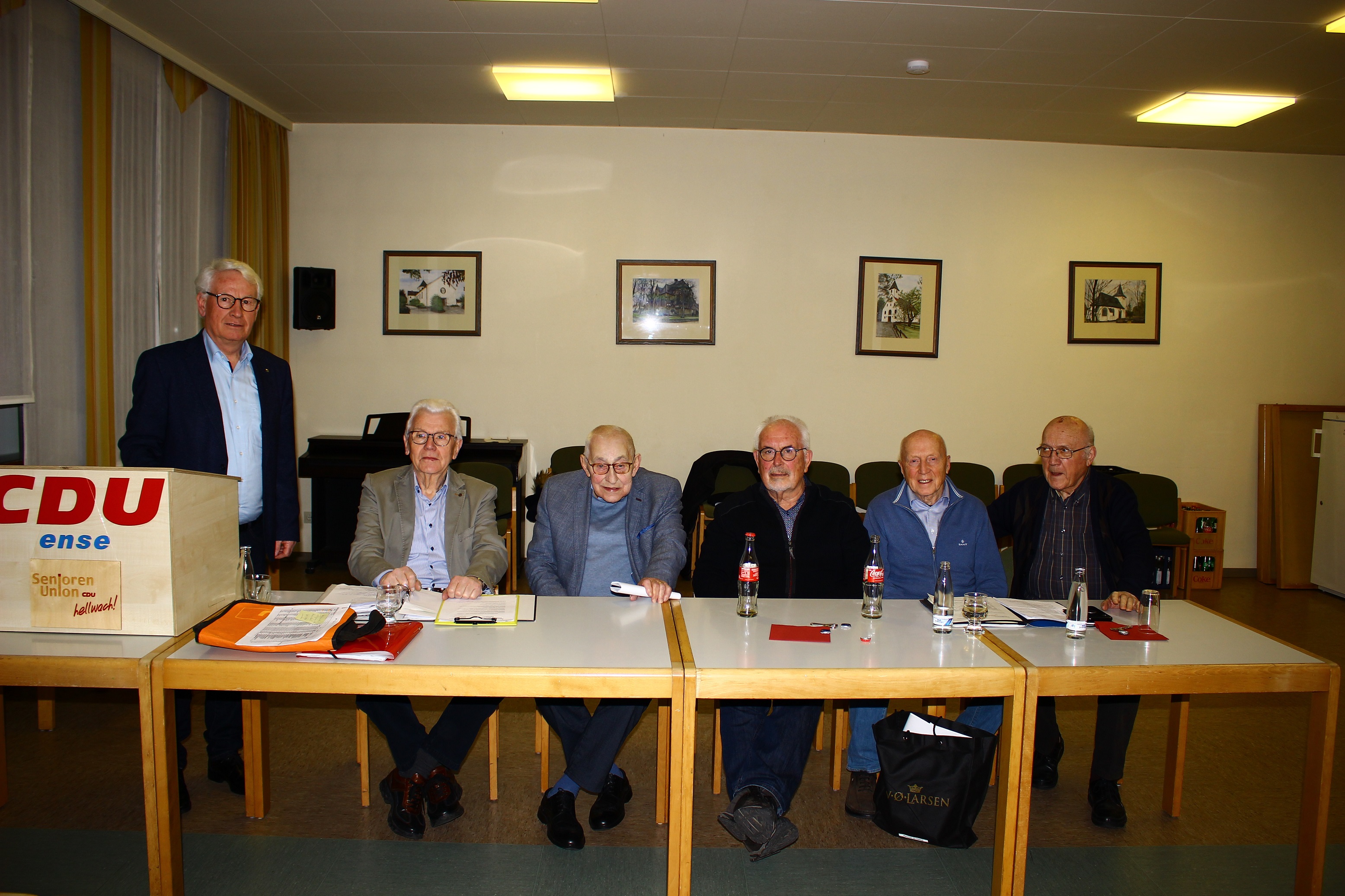Foto v.l.n.r.: Hans-Josef Langesberg, Friedhelm Wllner, Rolf-Dieter Golcke, Theo Kies, Jrgen Post, Dieter Kieseheuer